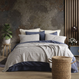 Покривало з наволочками Limasso з Azure  Євро 240×260 см Жаккард Синій